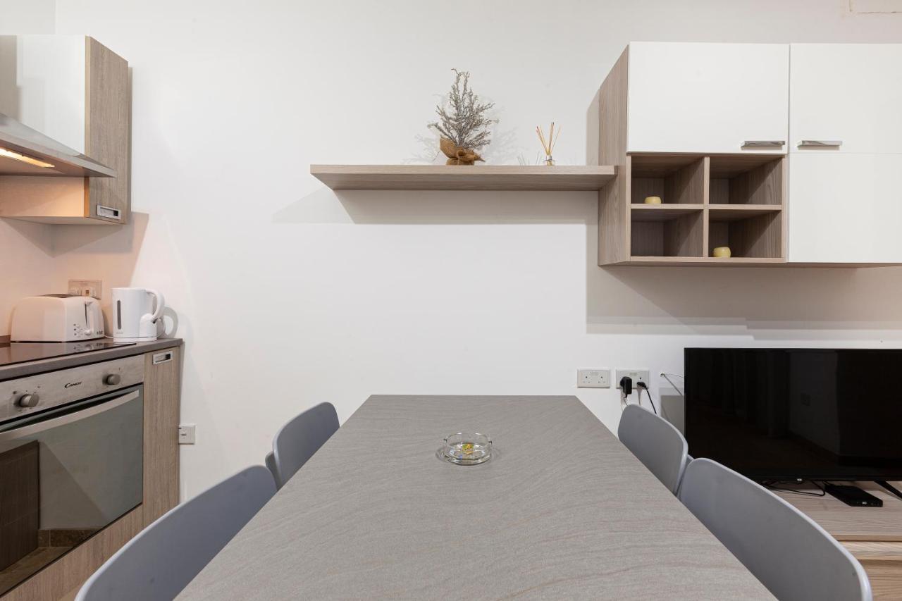 Designer Home With Comfy Sofa In Central Valletta By 360 Estates 外观 照片